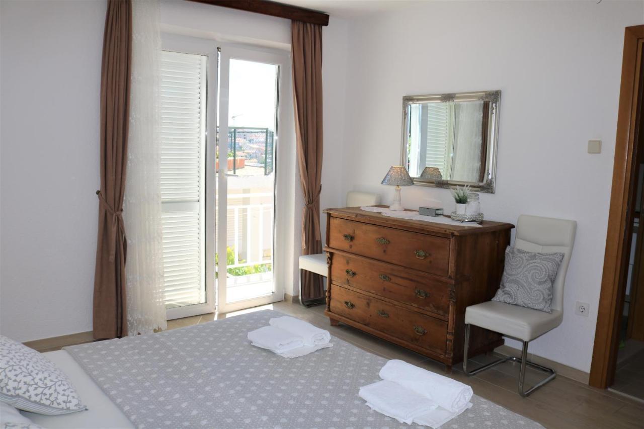 Apartments Irma Baška Voda Extérieur photo