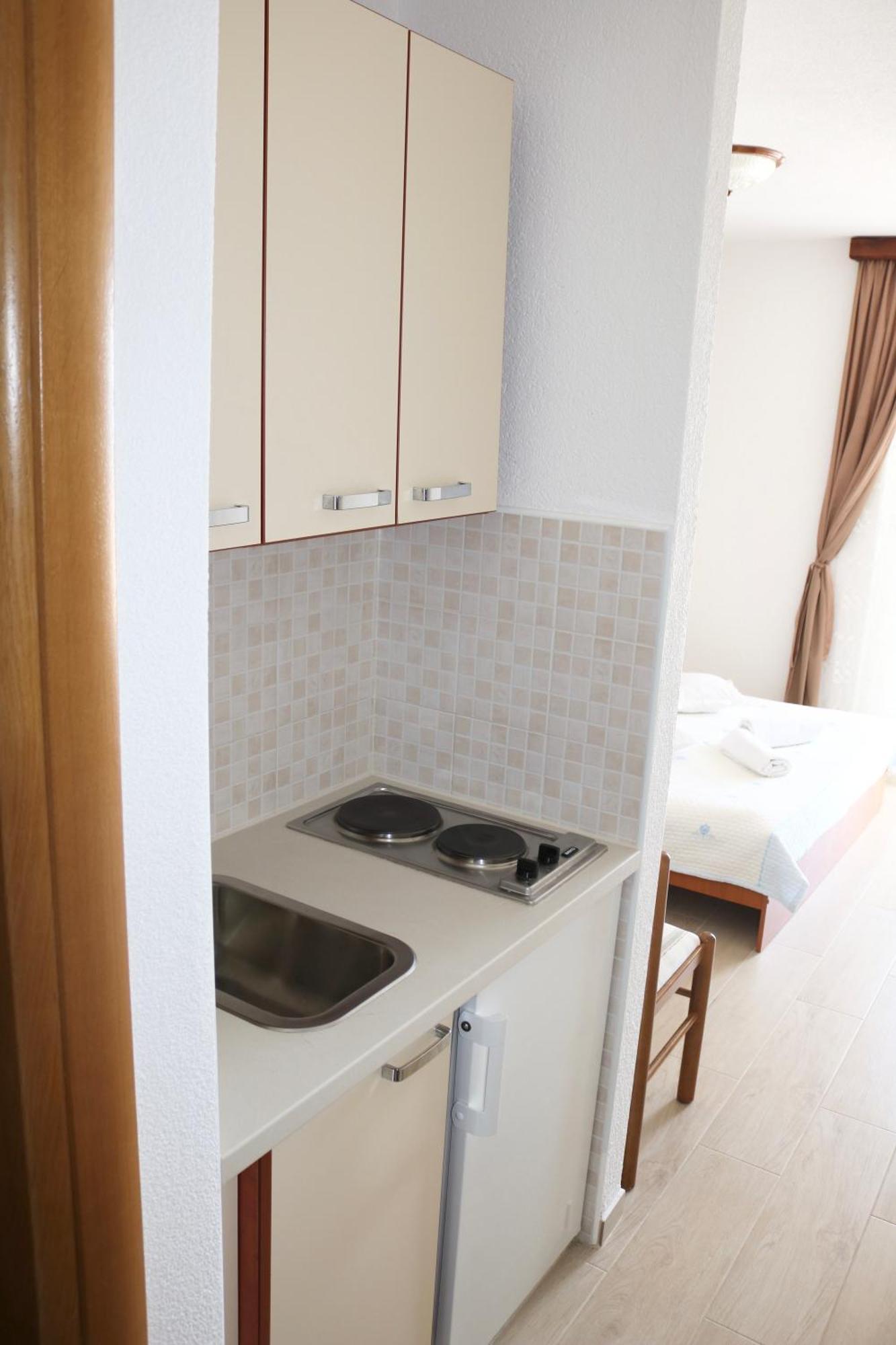 Apartments Irma Baška Voda Extérieur photo