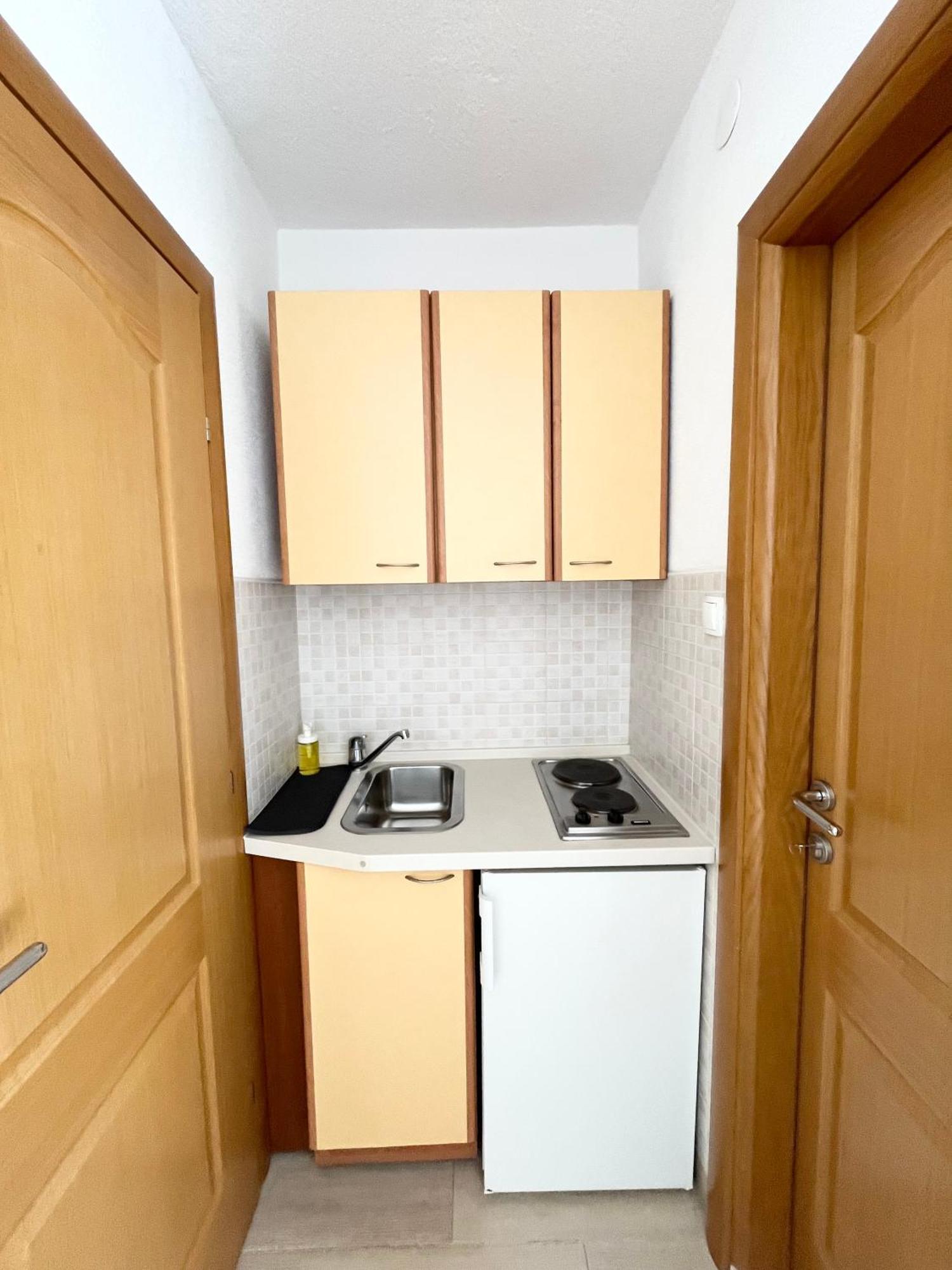 Apartments Irma Baška Voda Extérieur photo
