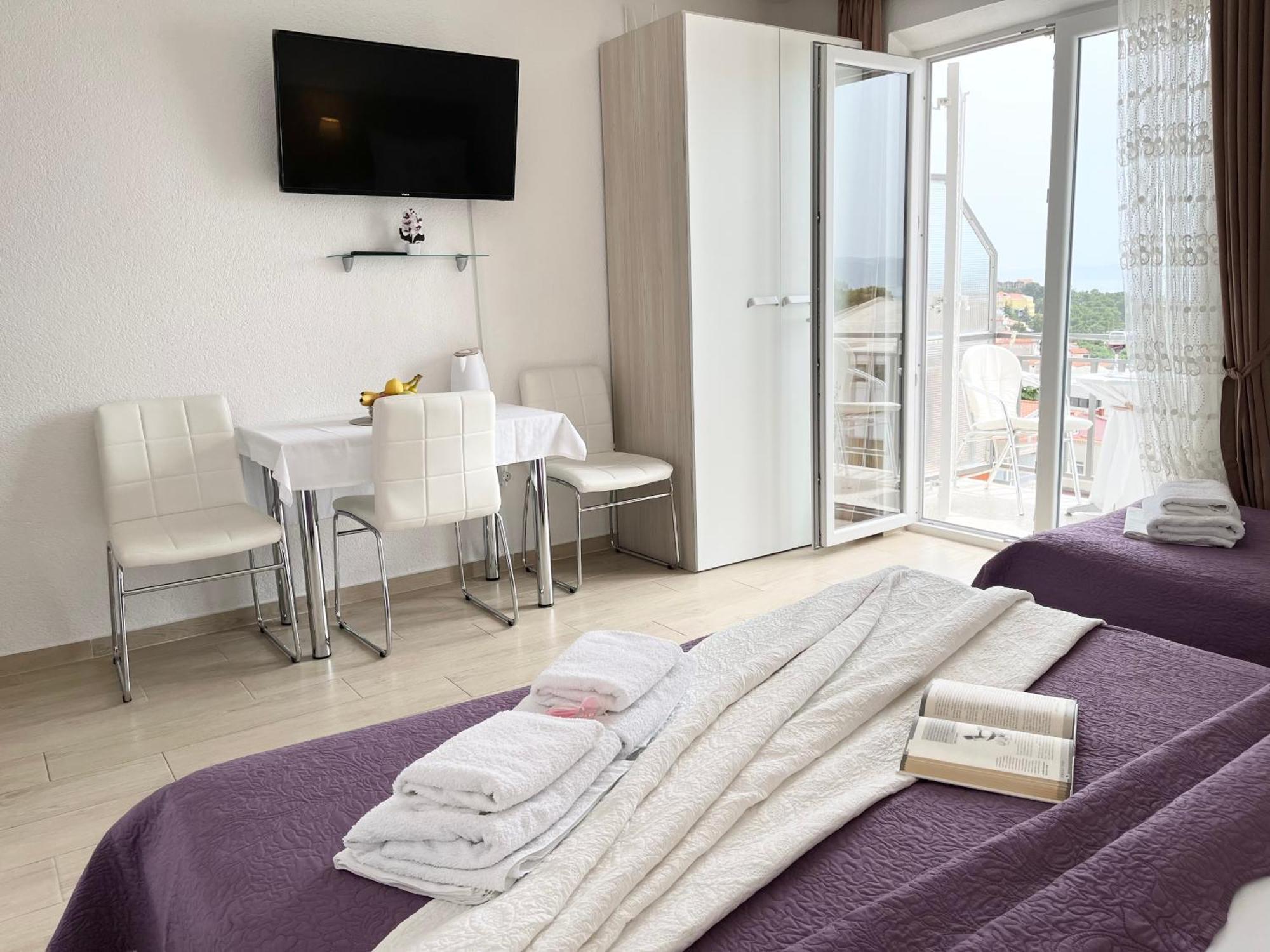 Apartments Irma Baška Voda Extérieur photo